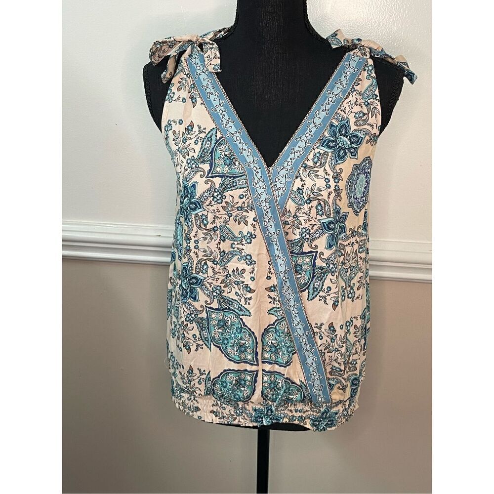 NWT Maurices Surplice Bubble Hem V-Neck Tank Top Size X-Small